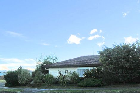 Photo of property in 2/208 Avondale Road, Greenmeadows, Napier, 4112