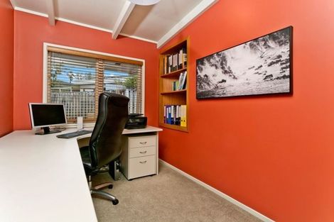 Photo of property in 8 Marywil Crescent, Hillcrest, Auckland, 0627