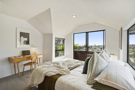 Photo of property in 1/21 Commodore Parry Road, Castor Bay, Auckland, 0620