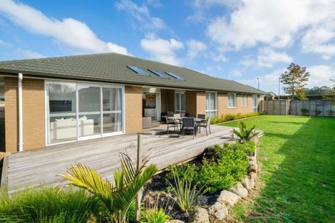 Photo of property in 7 Grove Way, Riverhead, 0820