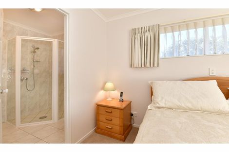 Photo of property in 18 Dan Tori Place, Orewa, 0931