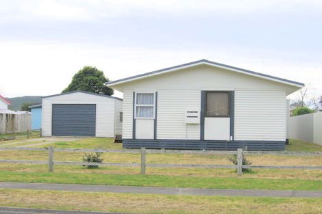 Photo of property in 106 Sharyn Place, Whangamata, 3620