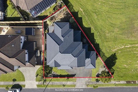 Photo of property in 86 Coachman Drive, Flat Bush, Auckland, 2016