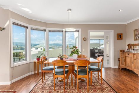 Photo of property in 3 Pendennis Point, Camborne, Porirua, 5026