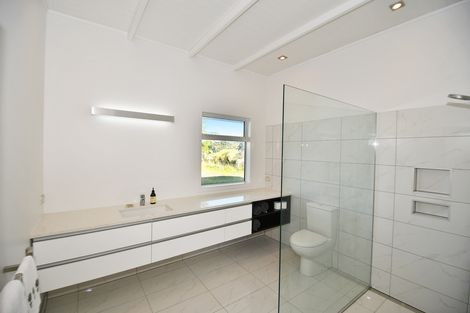 Photo of property in 1066 Leigh Road, Matakana, Warkworth, 0985