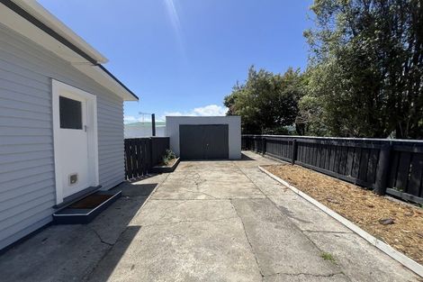 Photo of property in 30 Kings Drive, Levin, 5510