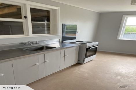 Photo of property in 19 Hulke Street, Foxton, 4814