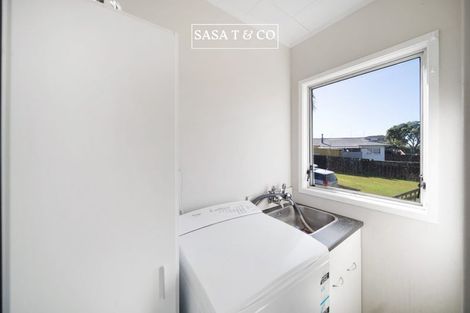 Photo of property in 185 Mahia Road, Wattle Downs, Auckland, 2103