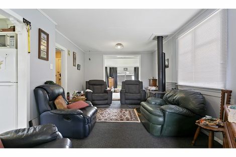 Photo of property in 37 Te Rangitautahanga Road, Turangi, 3334