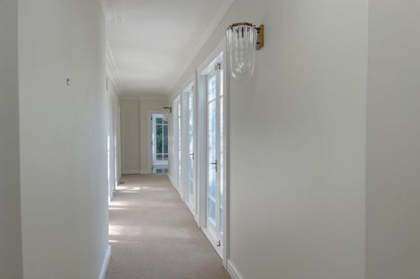 Photo of property in 15 Cambridge Terrace, Devonport, Auckland, 0624