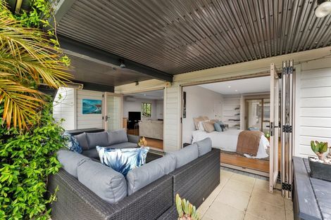 Photo of property in 191a Sandspit Road, Shelly Park, Auckland, 2014