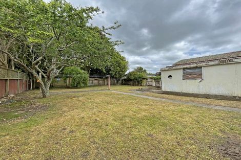 Photo of property in 28 Pahiatua Street, Hokowhitu, Palmerston North, 4410