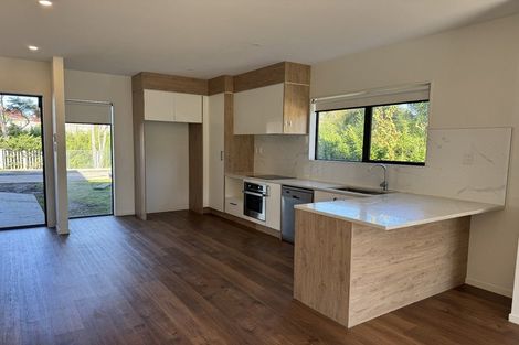 Photo of property in 32 Korokio Lane, Henderson, Auckland, 0612