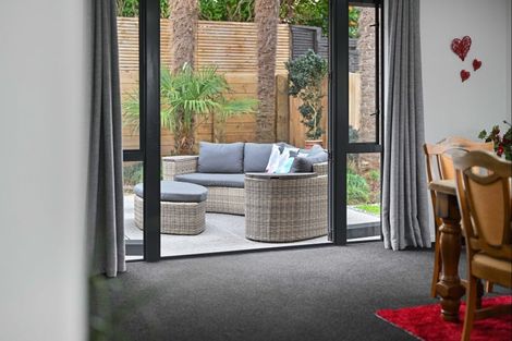 Photo of property in 5 Millennium Heights, Flagstaff, Hamilton, 3210