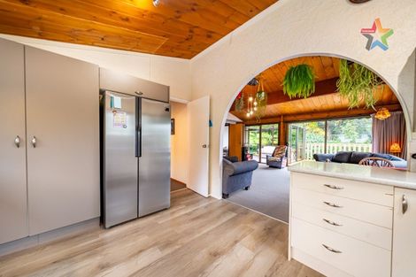 Photo of property in 38 James Grove, Stokes Valley, Lower Hutt, 5019