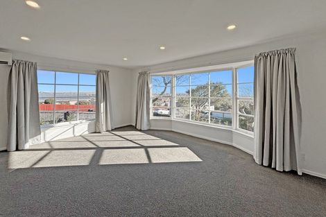 Photo of property in 35 Hackthorne Road, Cashmere, Christchurch, 8022
