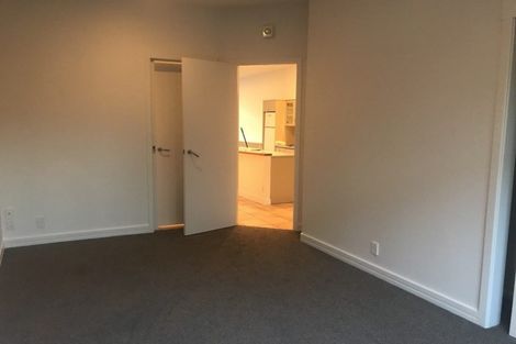 Photo of property in 2/28 Hobson Street, Thorndon, Wellington, 6011