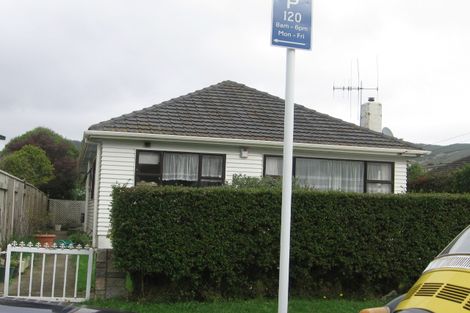 Photo of property in 5 Redwood Avenue, Tawa, Wellington, 5028