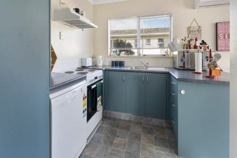 Photo of property in 33 Murray Street, Bell Block, New Plymouth, 4312