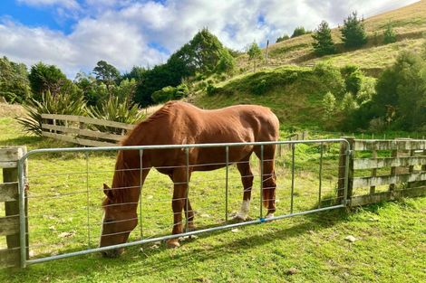 Photo of property in 343 Takapu Road, Takapu Valley, Wellington, 5028