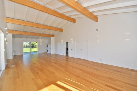 Photo of property in 1066 Leigh Road, Matakana, Warkworth, 0985