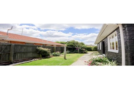 Photo of property in 6 Wittys Road, Avonhead, Christchurch, 8042
