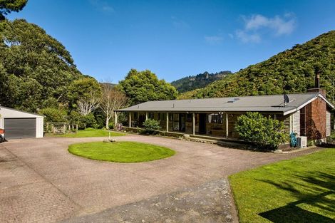 Photo of property in 850a Paekakariki Hill Road, Paekakariki Hill, Porirua, 5381