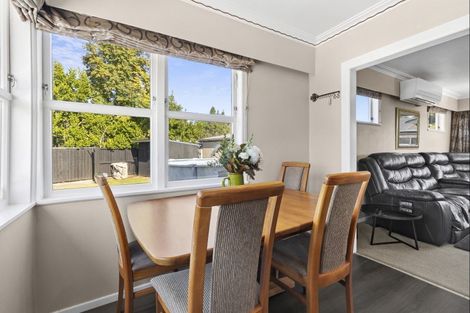 Photo of property in 70 Mears Road, St Andrews, Hamilton, 3200