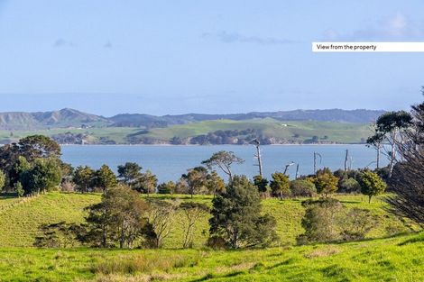 Photo of property in 176 Shegadeen Road, Wharehine, Wellsford, 0973