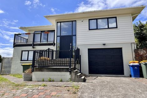 Photo of property in 15 Mcdowell Crescent, Hillcrest, Auckland, 0627