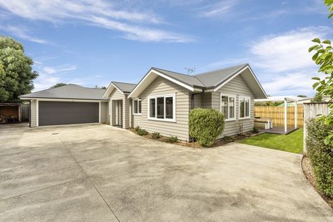 Photo of property in 742 Main Street, Palmerston North, 4414