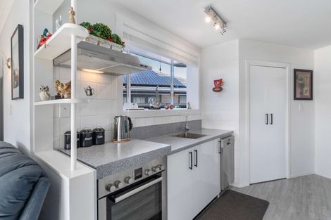 Photo of property in 26 Royal Park Drive, Parklands, Christchurch, 8083