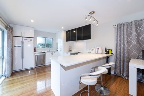 Photo of property in 693a East Coast Road, Browns Bay, Auckland, 0630