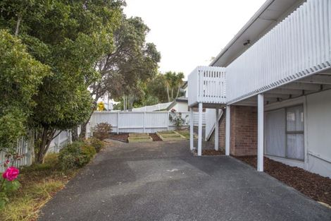 Photo of property in 1/10 Juniper Road, Sunnynook, Auckland, 0620