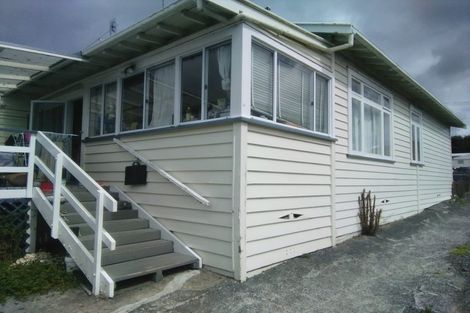 Photo of property in 15 Huia Road, Point Chevalier, Auckland, 1022