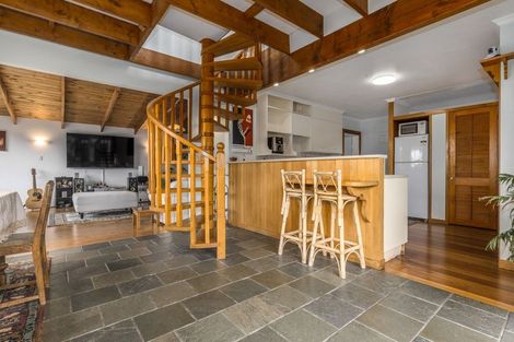 Photo of property in 5 Miro Road, Raumati South, Paraparaumu, 5032