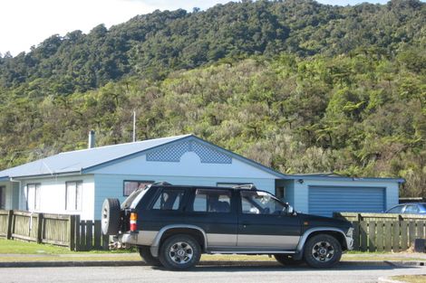 Photo of property in 11 Baillie Place, Cobden, Greymouth, 7802