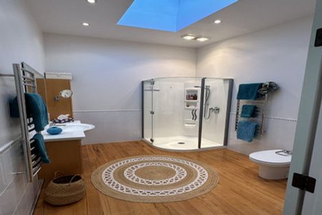 Photo of property in 25 Lysnar Street, Okitu, Gisborne, 4010