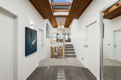 Photo of property in 18 Pacific Parade, Army Bay, Whangaparaoa, 0930