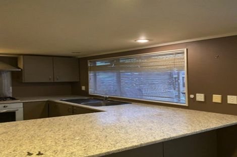 Photo of property in 57 View Road, Henderson, Auckland, 0612