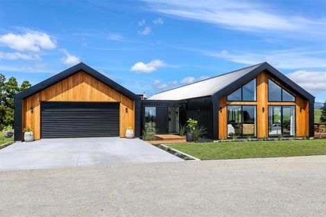 Photo of property in 594 Mangorei Road, Mangorei, New Plymouth, 4371