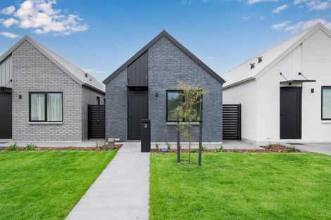 Photo of property in 3/160 Mazengarb Road, Paraparaumu, 5032