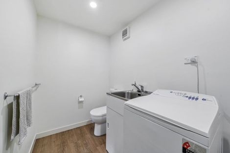 Photo of property in 2/21 Luxford Street, Berhampore, Wellington, 6023