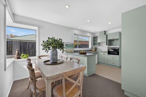 Photo of property in 5 Nina Lane, Somerfield, Christchurch, 8024