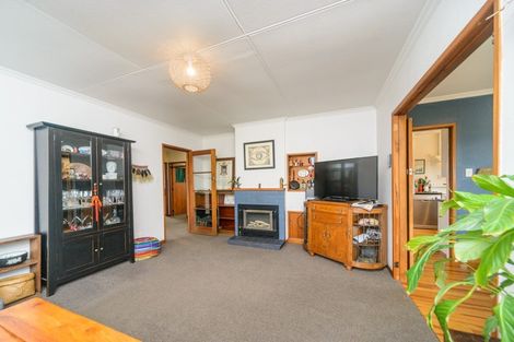 Photo of property in 12 Monckton Street, Feilding, 4702