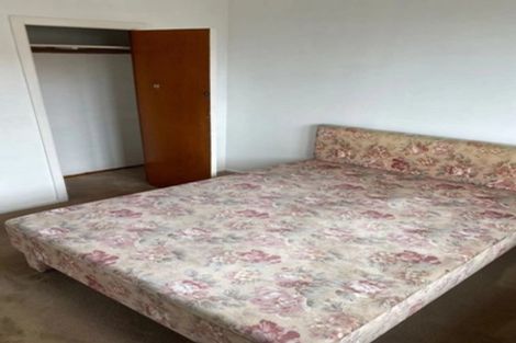 Photo of property in 71 Smythe Road, Henderson, Auckland, 0612