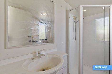 Photo of property in 27 Curletts Road, Sockburn, Christchurch, 8042