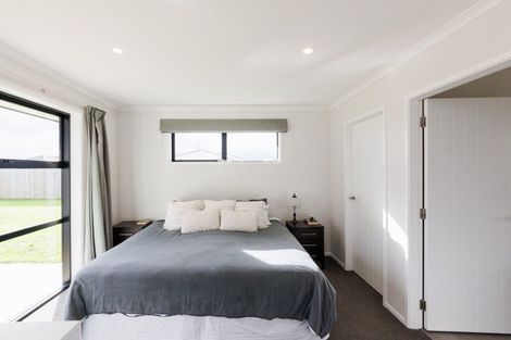 Photo of property in 197 Pacific Drive, Fitzherbert, Palmerston North, 4410