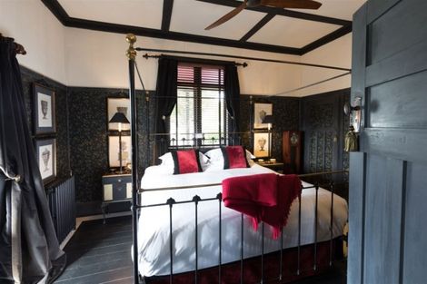 Photo of property in 1 Robertson Street, Russell, 0202