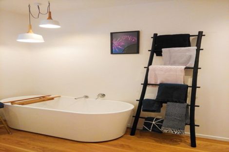 Photo of property in 2/246 Lake Road, Hauraki, Auckland, 0622